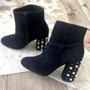 Steve Madden Yvette suede ankle bootie